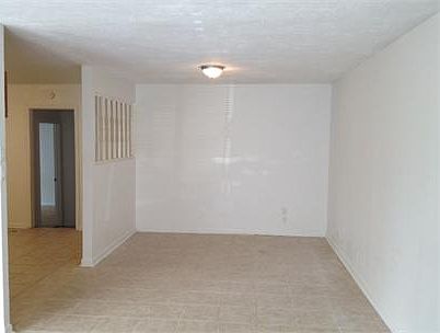 2nd image of 3755 N Payton Ave