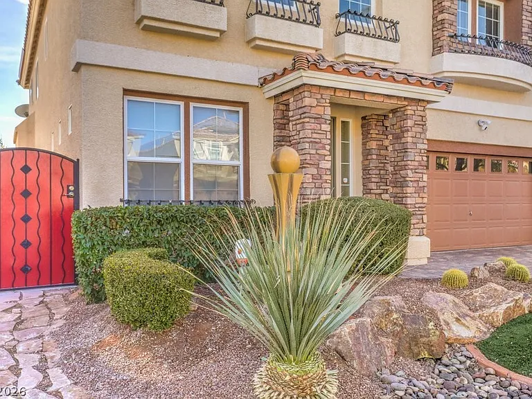 6437 Grand Mayne Ct — Photo 3