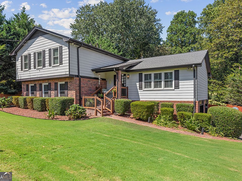 1st image of 229 Coeur Pl SW