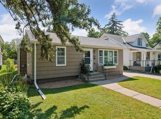 121 Cedar Lake Rd S, Minneapolis, MN 55405