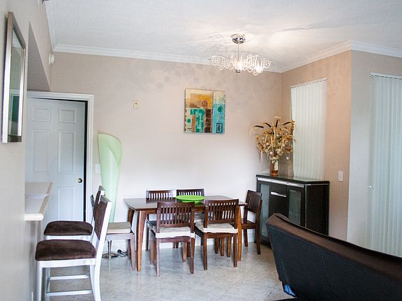 2nd image of 3205 NE 184th St APT 9201