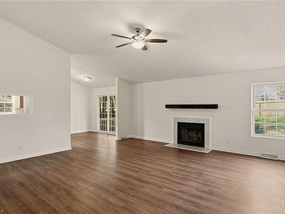 4th image of 4217 Chilton Way