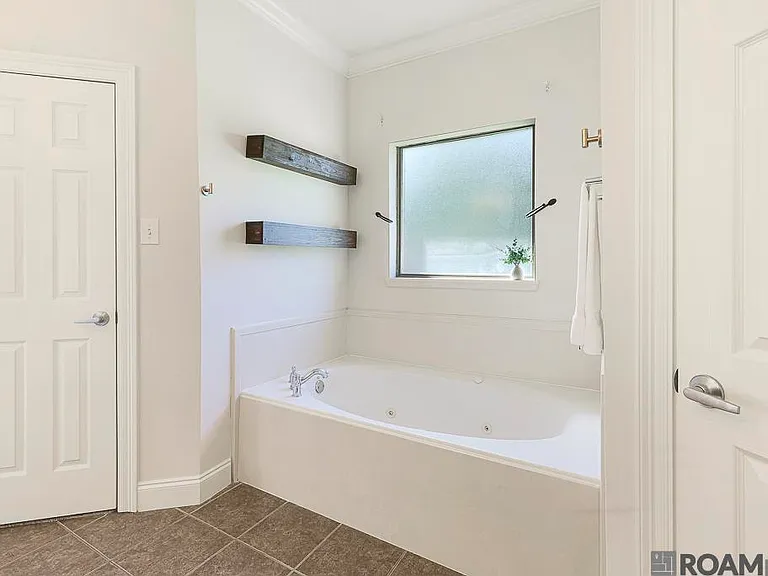 22782 Greencliff Dr — Photo 13