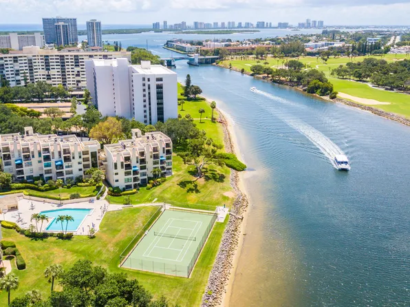 372 Golfview Road #201, North Palm Beach, FL 33408