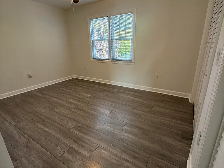 715 Humboldt St — Photo 16