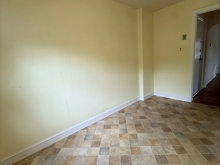 212 Manheim Ave #2A — Photo 8