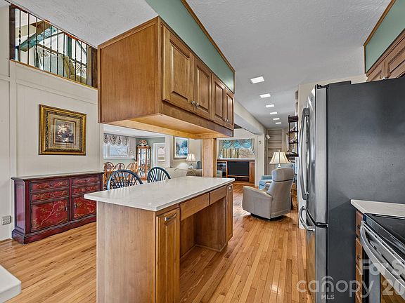 4th image of 6777 Pinnacle Mountain Rd