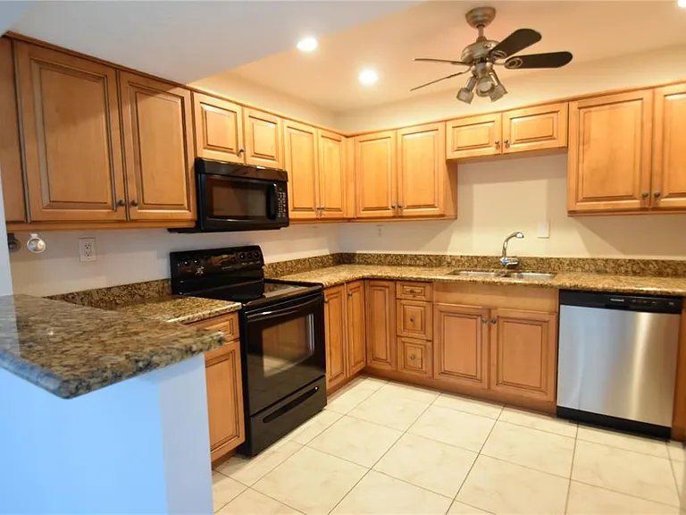 1601 Pelican Point Dr #HA215 — Photo 3