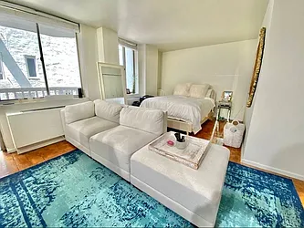 Rented by Nest Seekers International