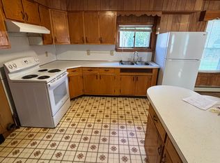 28 New St, North Adams, MA 01247