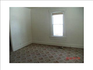 5th image of 526 3rd St