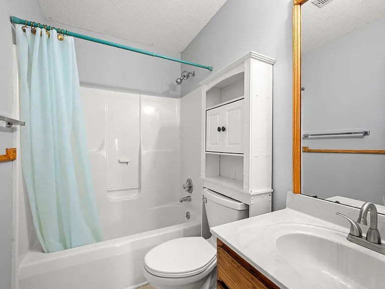 409 Kelsey Dr — Photo 24