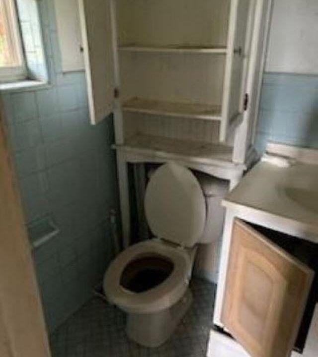 2nd image of 108 Bremond St