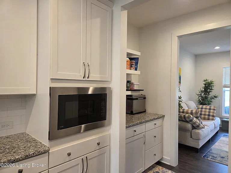 10325 Truman Way — Photo 13