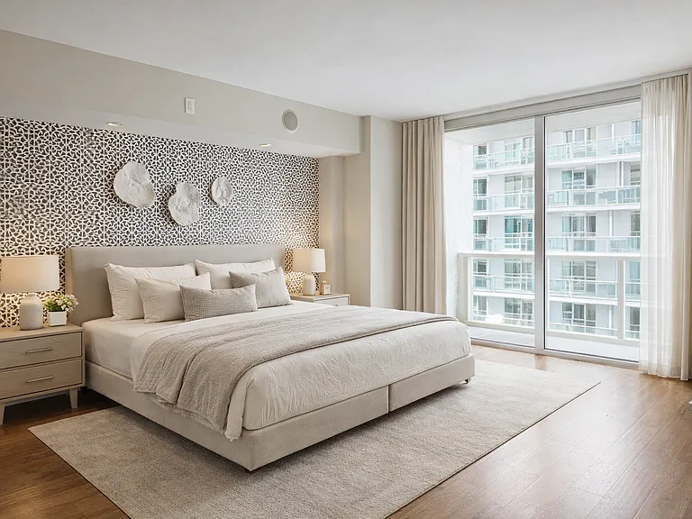55 SE 6th St #3107 — Photo 2