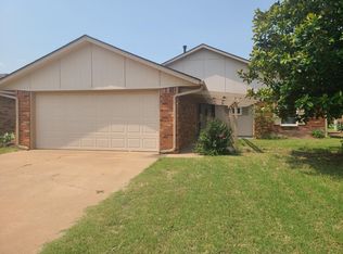 5702 Cedar Ridge Dr, Enid, OK 73703