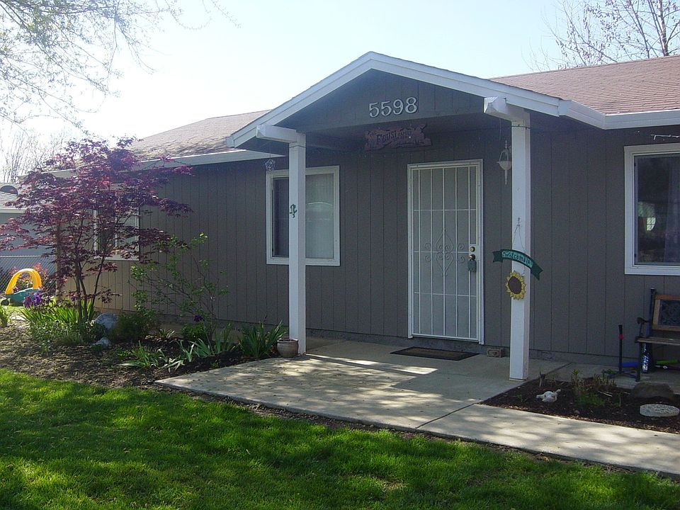 5598 Pleasant View