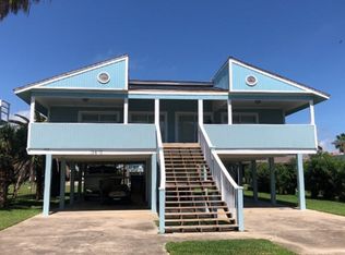 13610 San Domingo Dr, Galveston, TX 77554