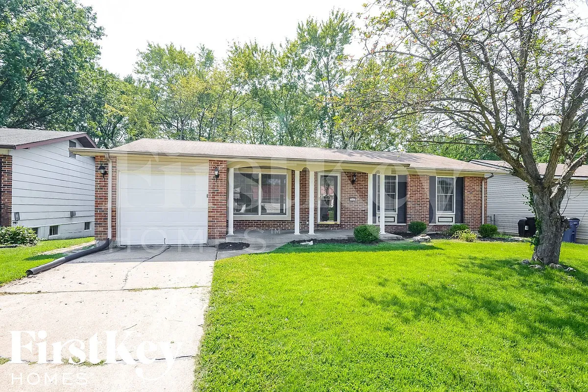 Building Photo - 11321 Amboy Ln
