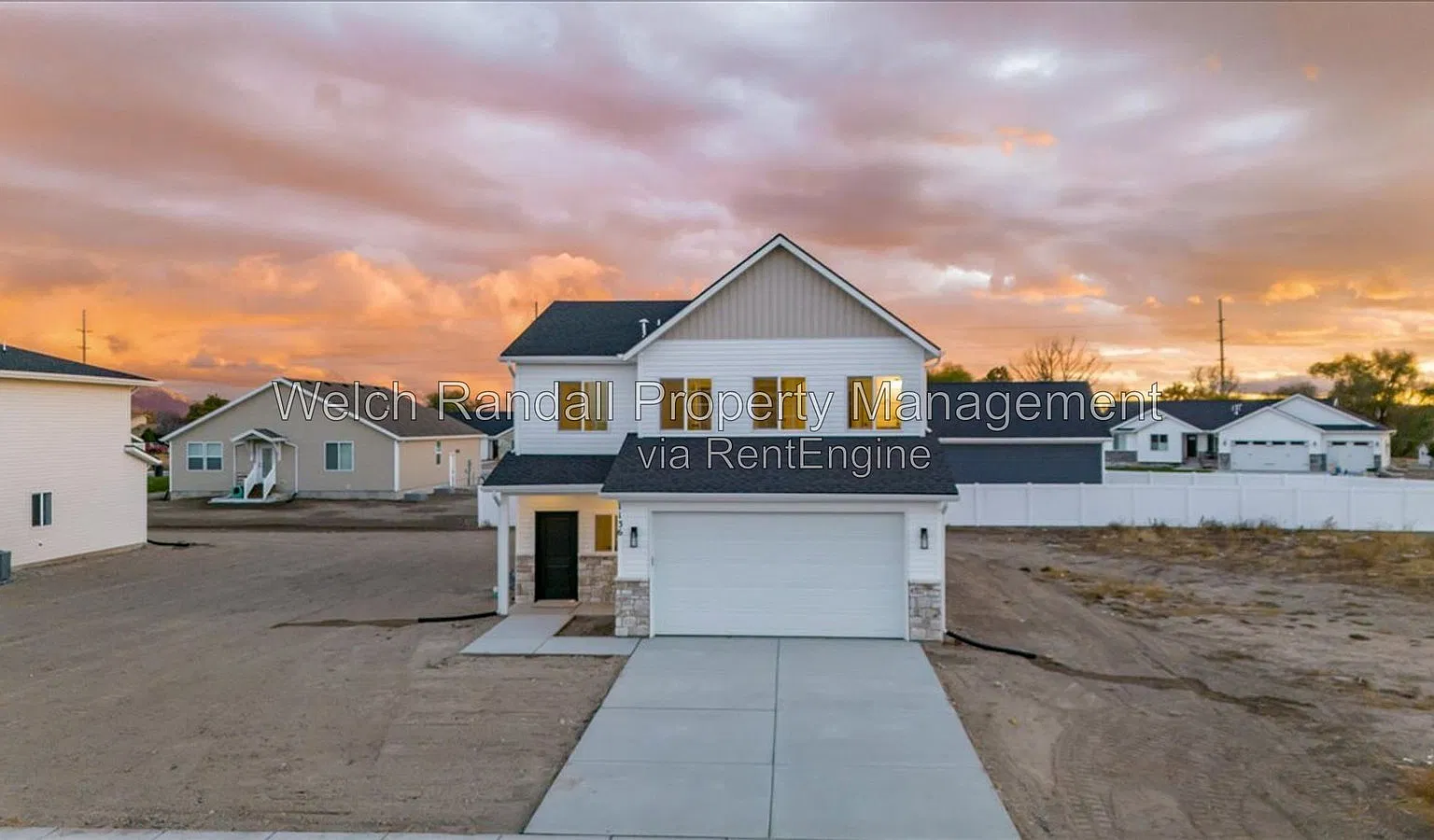 3 bed, 2.5 bath, 1950 sqft, $2,195 — Photo 3