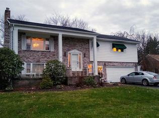 15 Devon Blvd, Binghamton, NY 13903