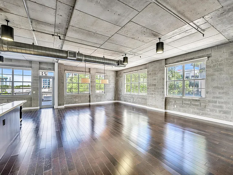 411 NW 1st Ave #202 — Photo 6