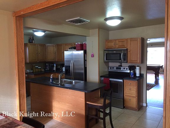 2nd image of 470 E Scenic Dr
