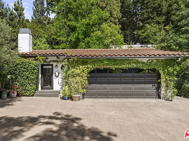 9559 Sherwood Forest Ln — Photo 4