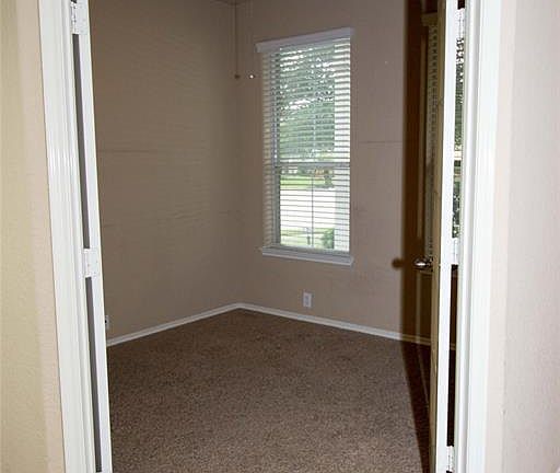 4th image of 26511 Everett Glen Dr