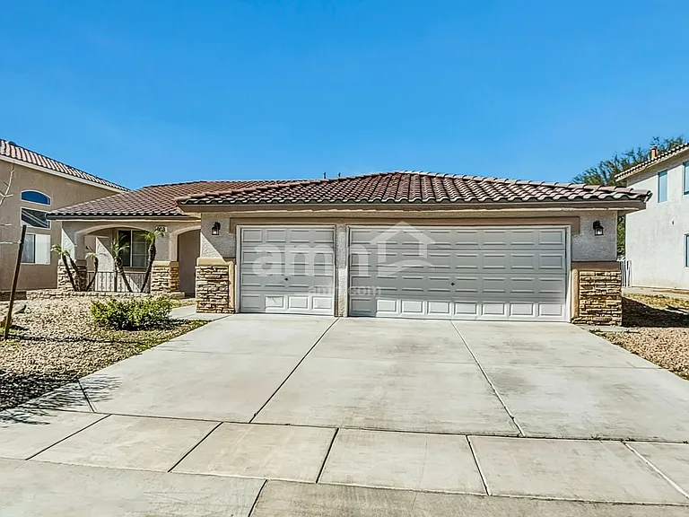 903 Golden Poppy St — Photo 1