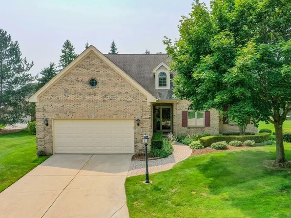 8560 Ryder Ct, Washington, MI 48094