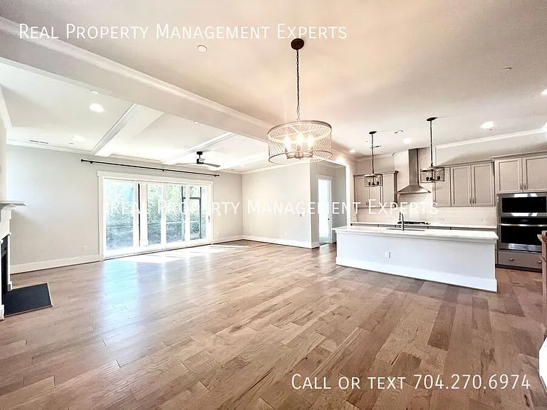 8878 Cotton Grove Ct — Photo 6