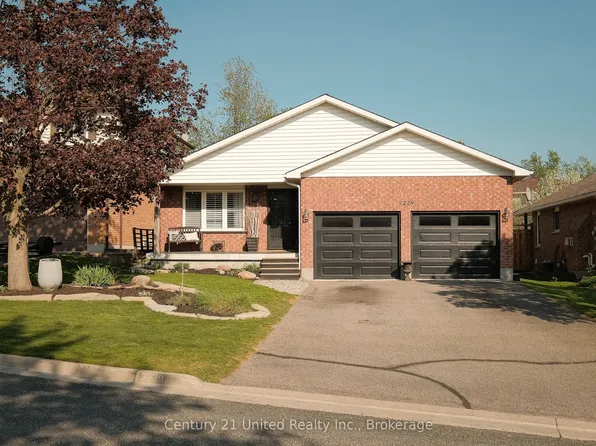 2229 Lorraine Dr, Peterborough, ON K9L 1Y6
