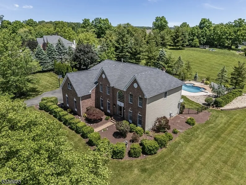 28 Lavada Ln photo 1