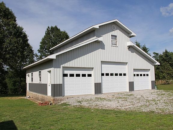 3rd image of 1087 County Road 15