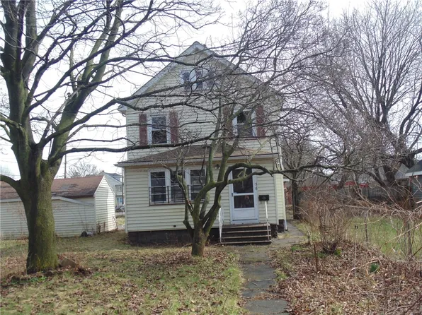 56 Northlane Dr, Rochester, NY 14621