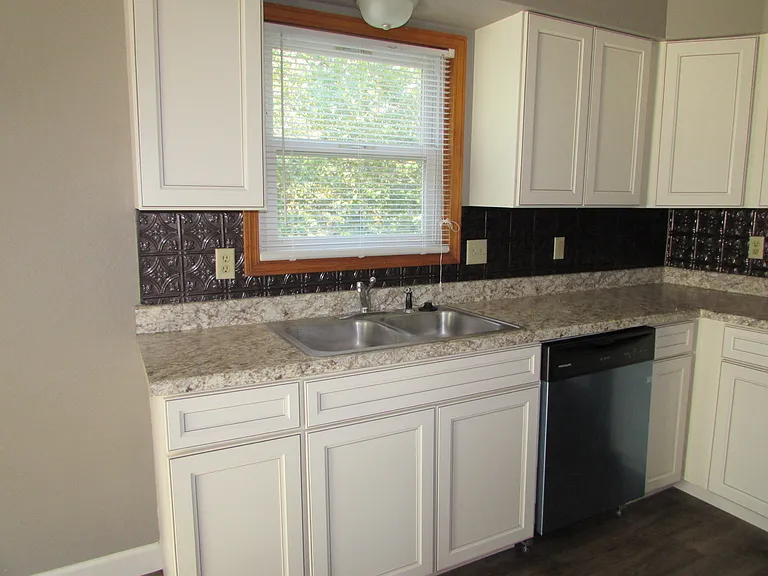 20602 Snicker Ct — Photo 12