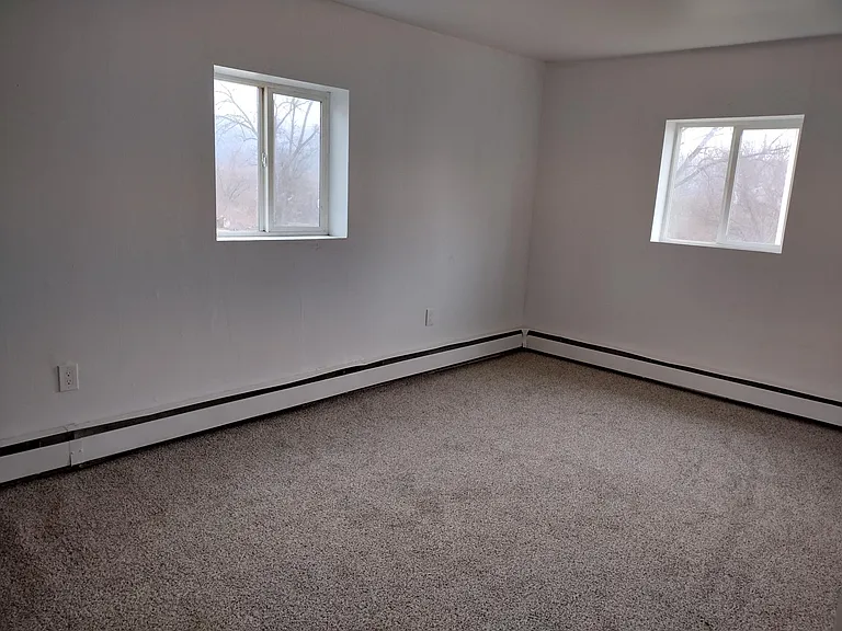 148 Rosalyn Ct #201B — Photo 11