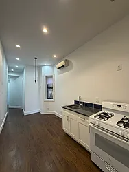 63 Malcolm X Boulevard, #4R