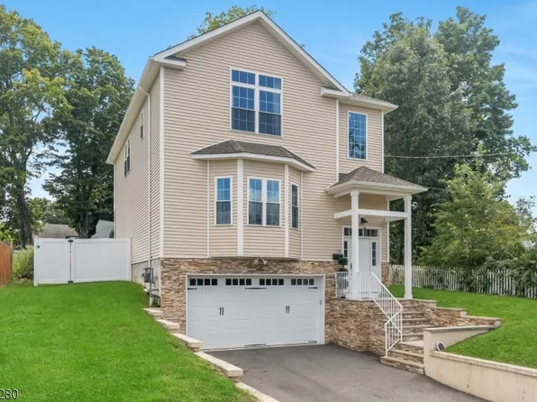 25 Arch St, Butler Boro, NJ 07405