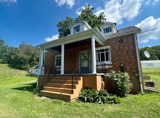 350 Cliff Rd, Baden, PA 15005