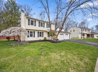 6 Oak Tree Rd S, Monmouth Junction, NJ 08852