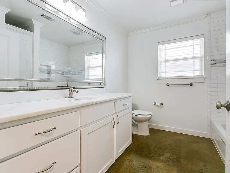 5918 Southampton Pl — Photo 23