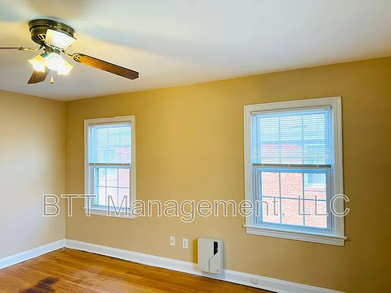 8408 Greenwood Ave #3 — Photo 11