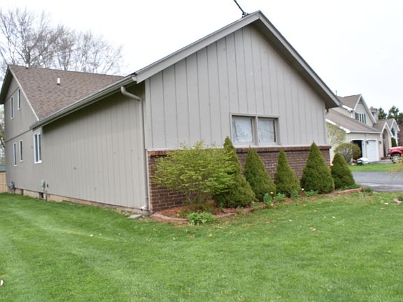 2nd image of 76 Everwild Ln