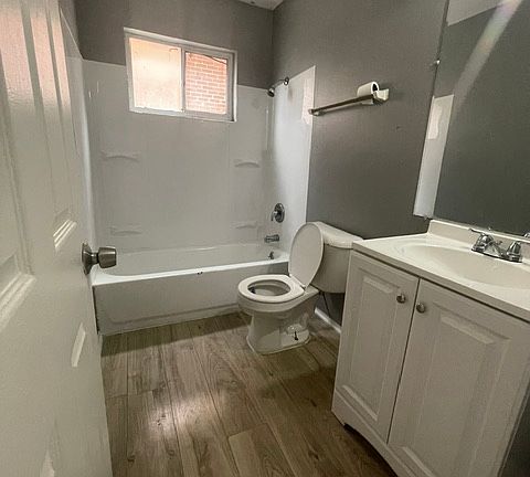 4th image of 6336 W Kaul Ave APT 1