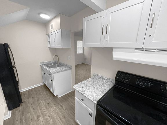 2nd image of 321 W Ianthe St #2