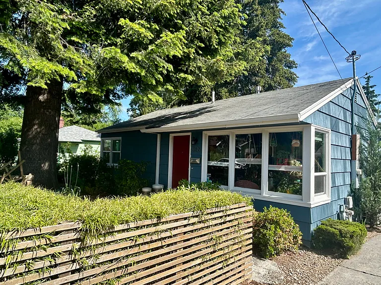 8616 SE Raymond Ct — Photo 35