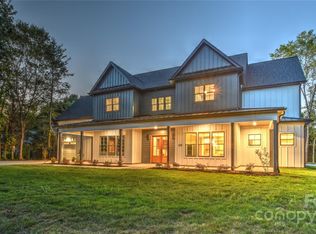 273 Spring Run Dr, Mooresville, NC 28117