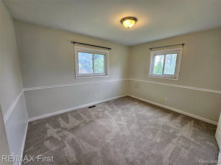 47564 Ryan Rd — Photo 19